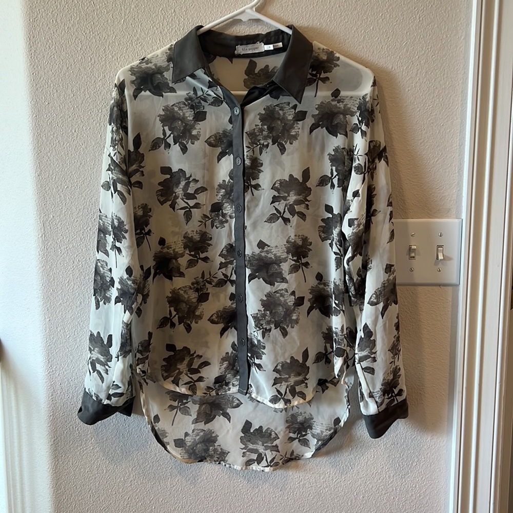 Blu Pepper Sheer Flower Blouse